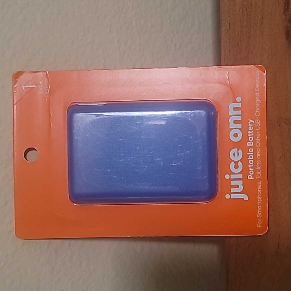 Portable battery charger 4000mAh capacity